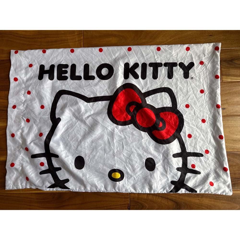 Hello Kitty Sanrio Satin Pillowcase White Red Polka Dot Queen 2023‎